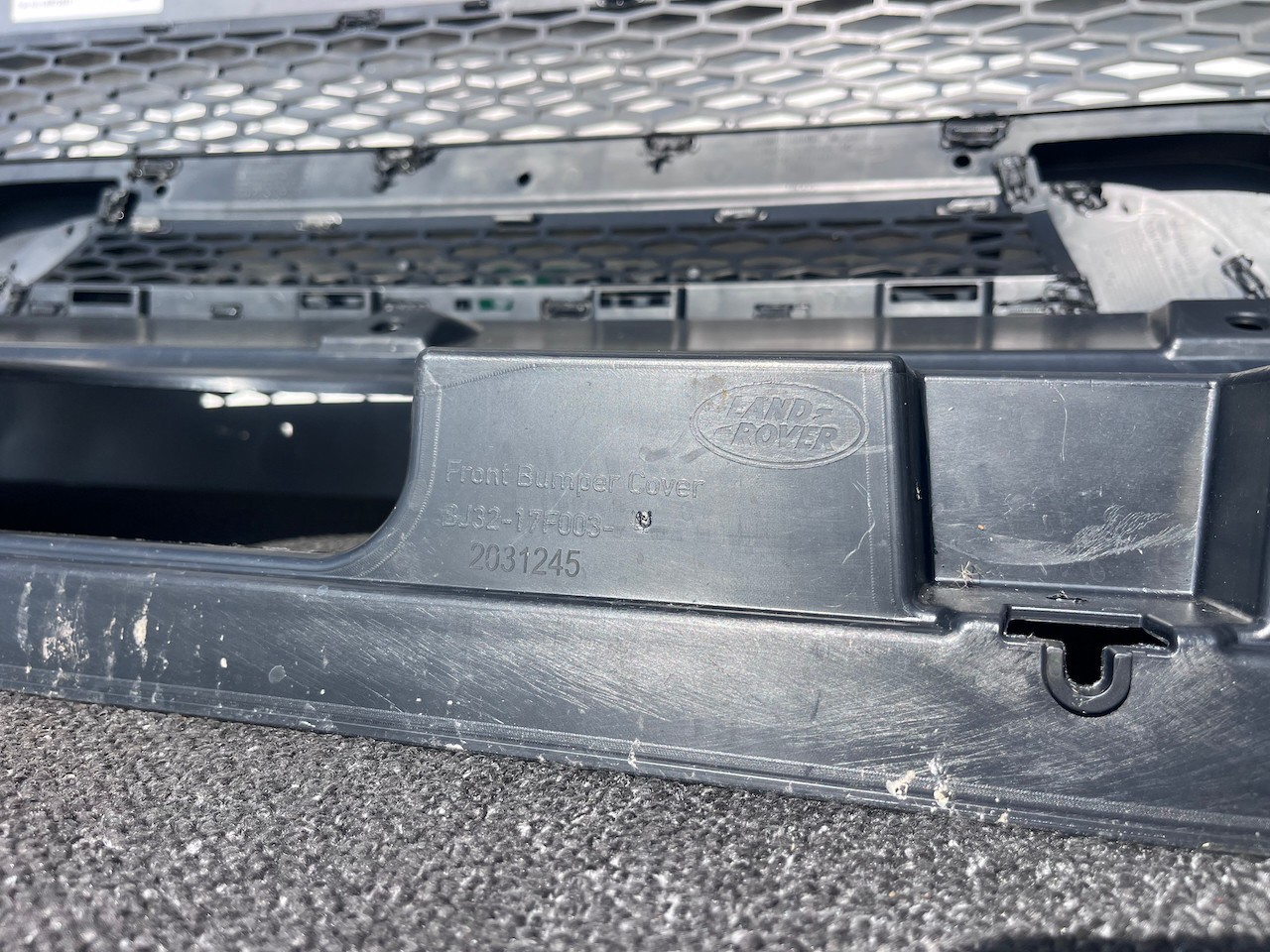 Range Rover Evoque Se Mk1 2011-2015 Front Bumper No Pdc + Jets Genuine [p716]