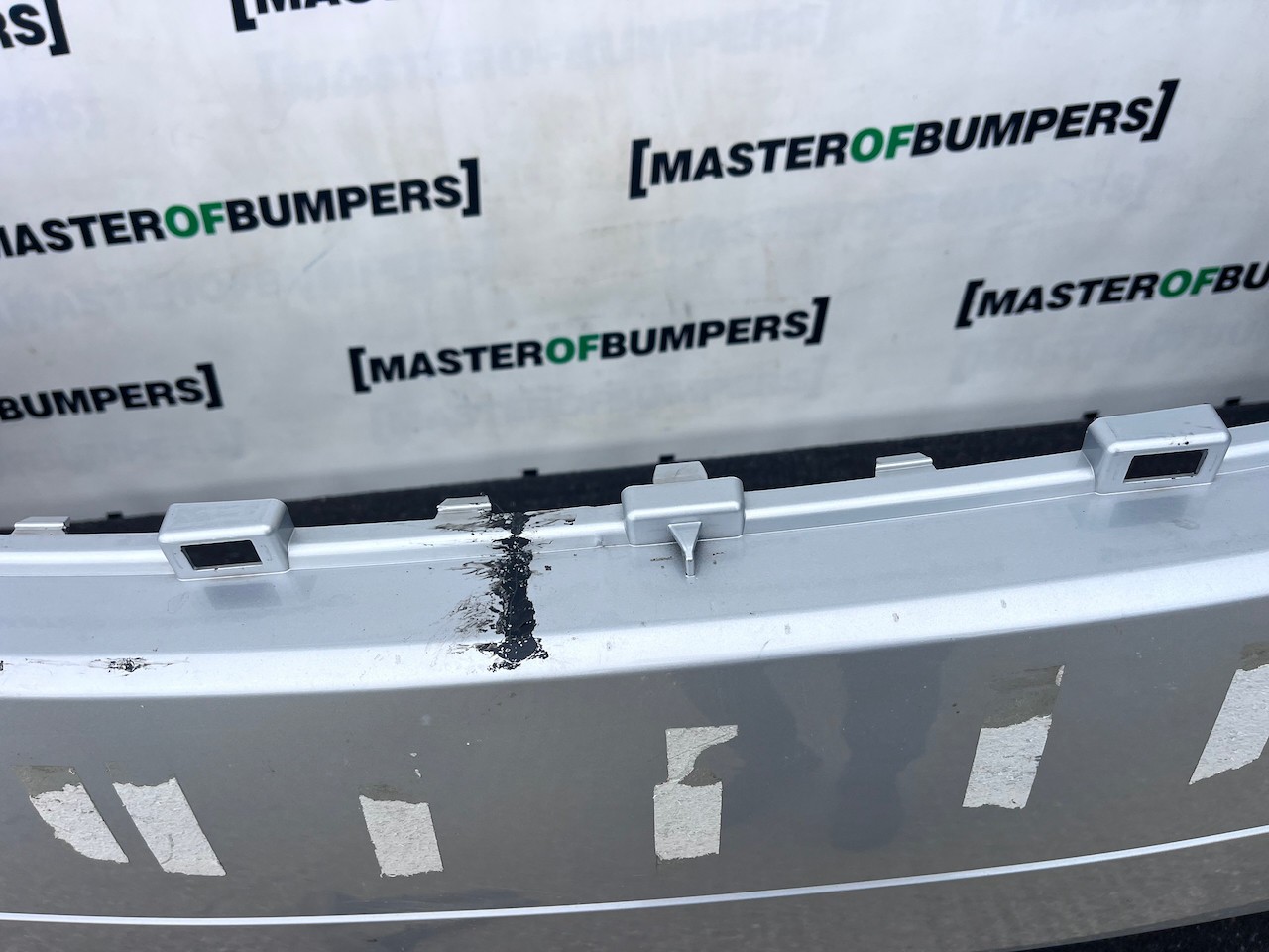 Range Rover Velar R-dynamic Hse Suv 2019-2023 Front Bumper 6 Pdc Genuine [p729]