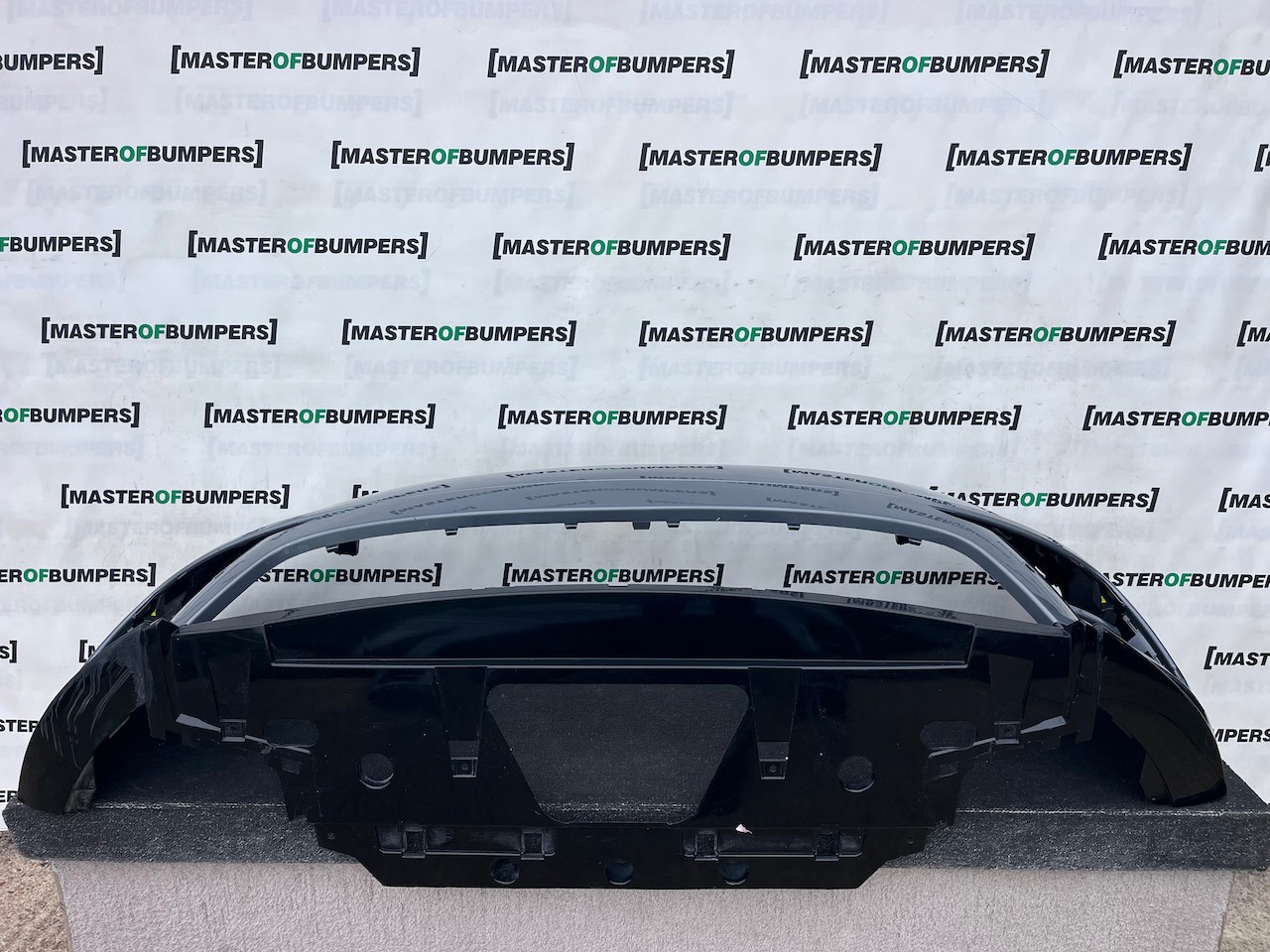 Range Rover Velar R-dynamic Hse Suv 2019-2023 Front Bumper 6 Pdc Genuine [p766]