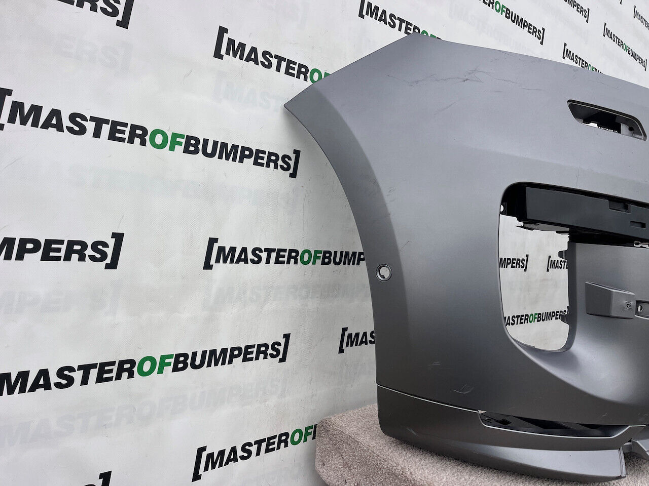 Range Rover Sport L461 Suv 2022-2025 Front Bumper 6 Pdc + Jets Genuine [p320]