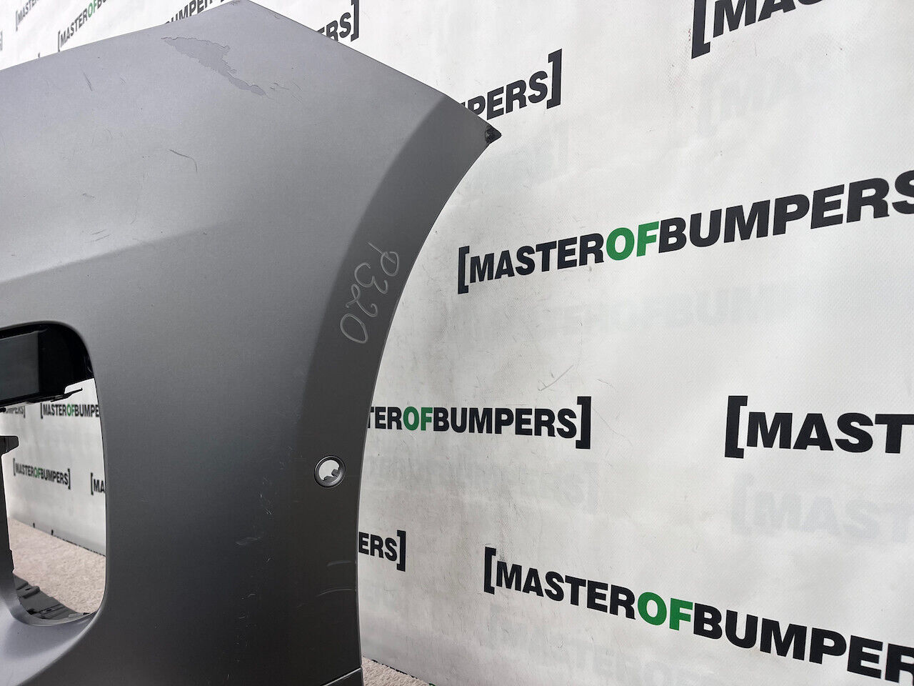 Range Rover Sport L461 Suv 2022-2025 Front Bumper 6 Pdc + Jets Genuine [p320]