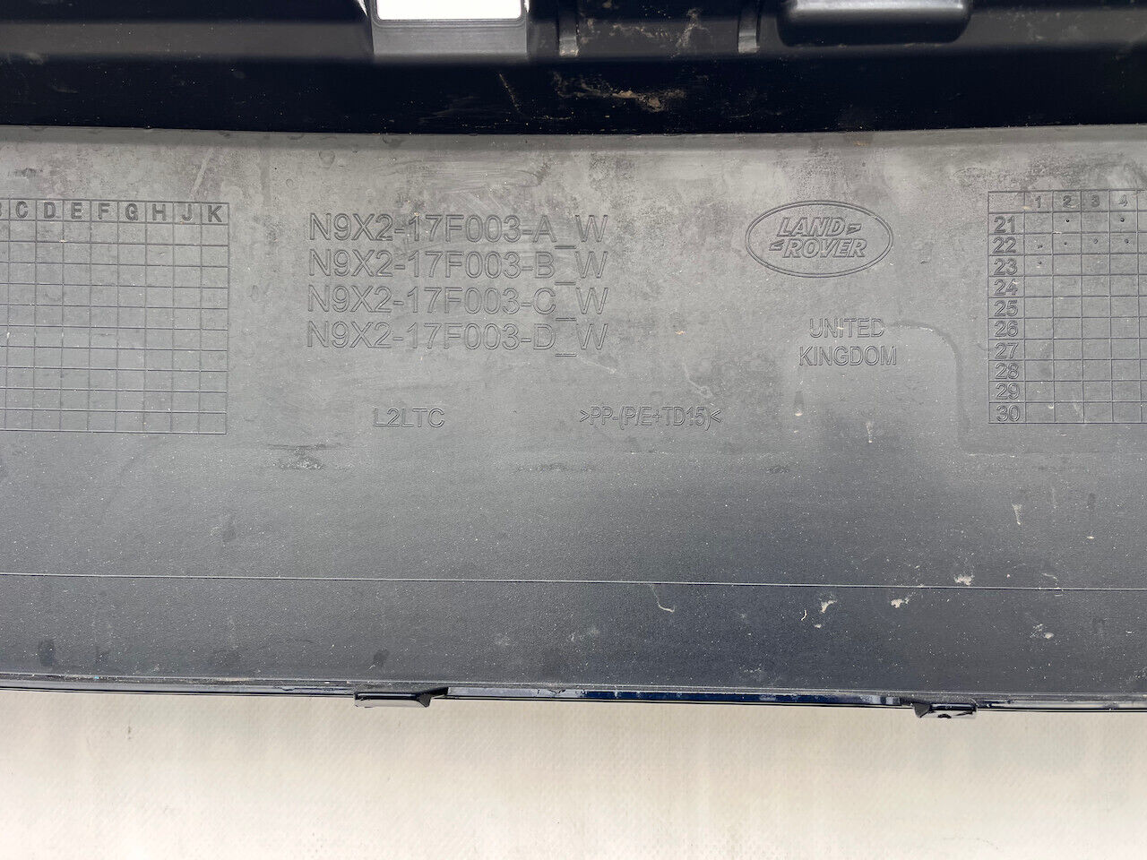 Range Rover Sport L461 Suv 2023-on Front Bumper 6 Pdc + Jets Genuine [p383]