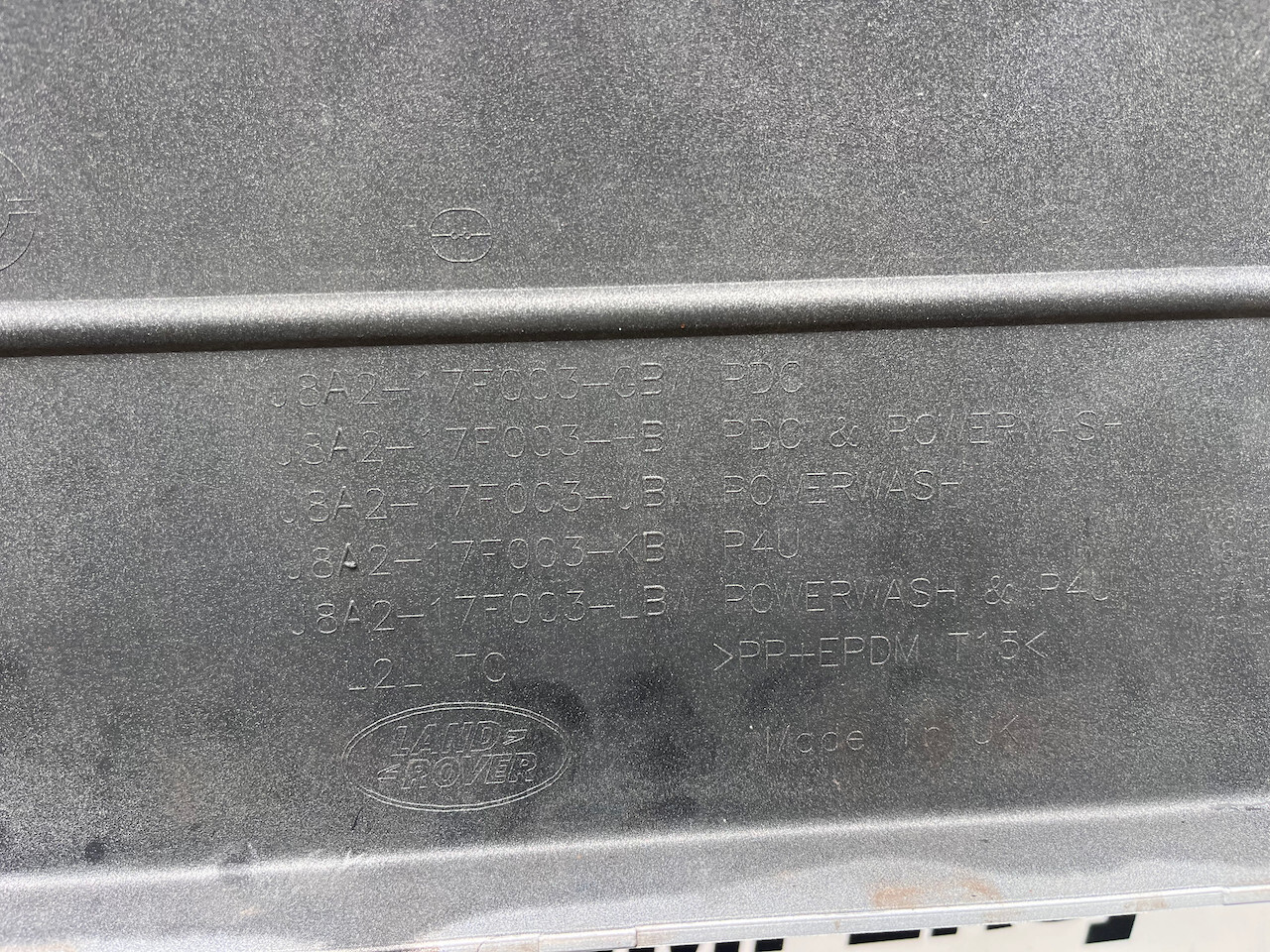 Range Rover Velar Dynamic Hse Suv 2019-2023 Front Bumper 4 Pdc Genuine [p408]