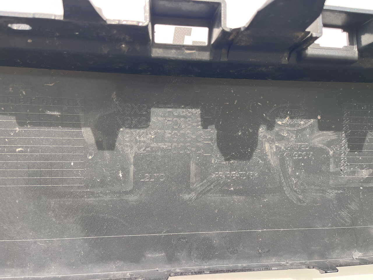 Range Rover Sport L461 Suv 2023-on Front Bumper 6 Pdc + Jets Genuine [p438]