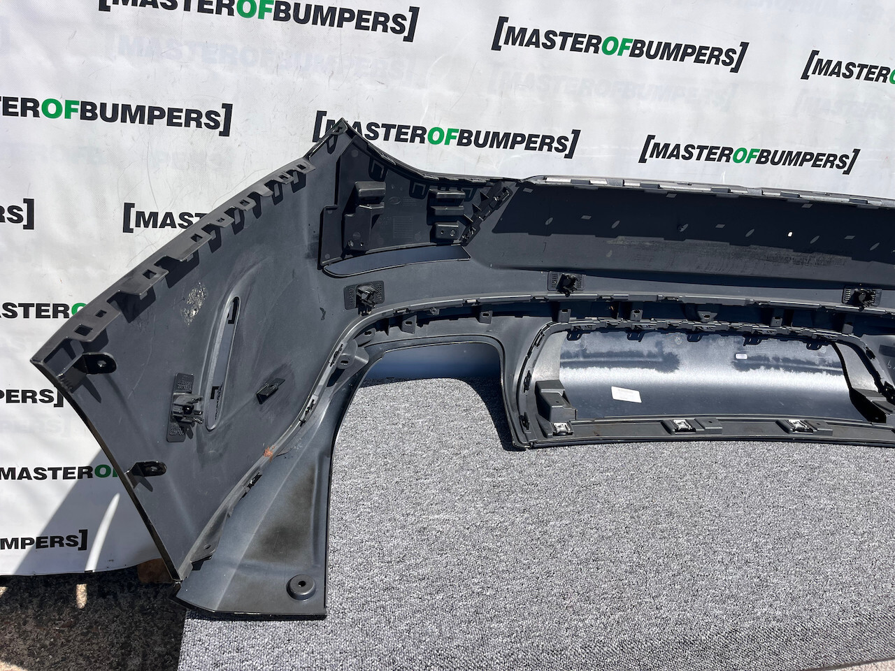 Range Rover Sport Svr Sv 2024-on Rear Bumper 6 Pdc Black Genuine [p404]