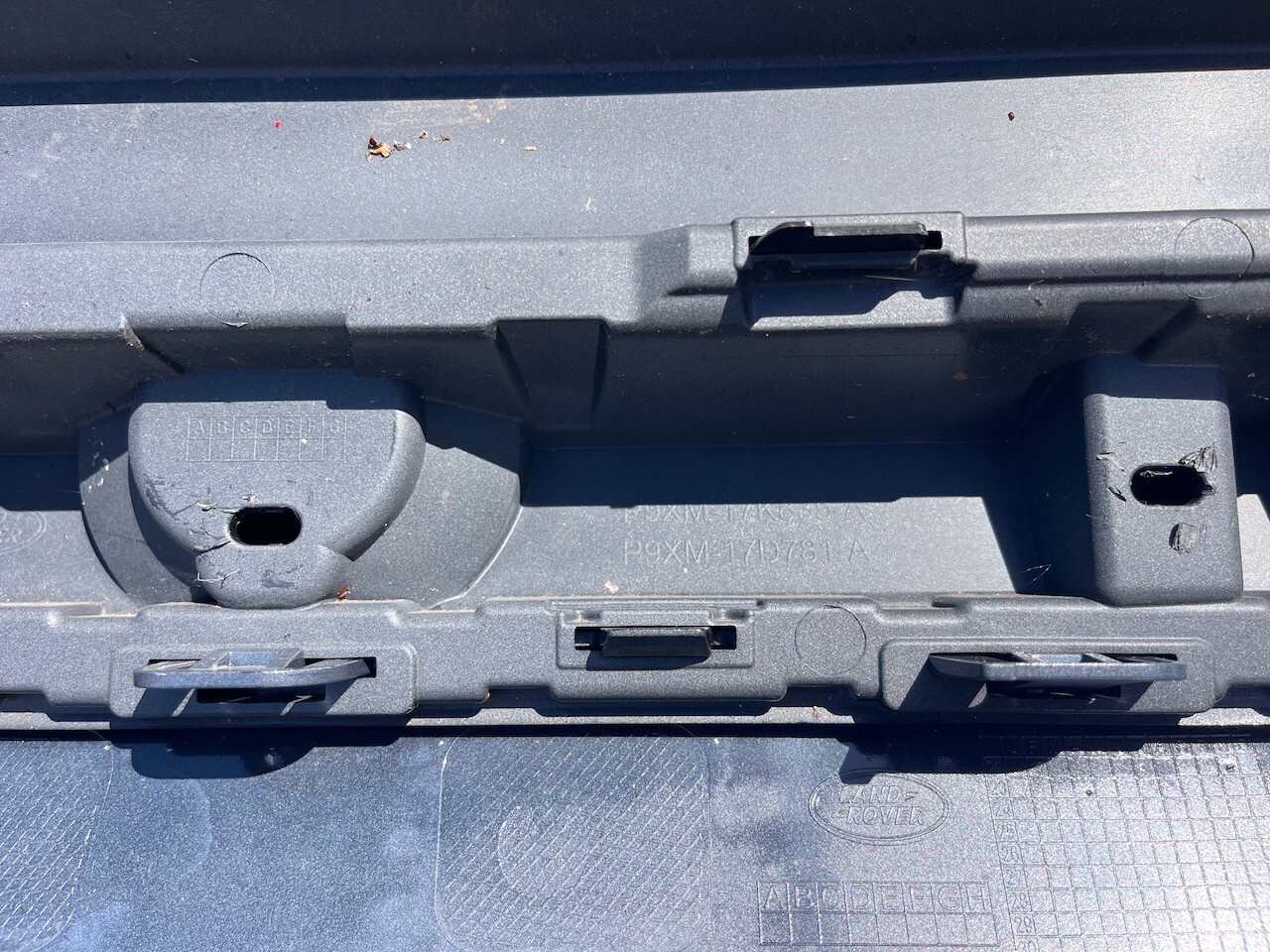 Range Rover Sport Svr Sv 2024-on Rear Bumper 6 Pdc Black Genuine [p404]