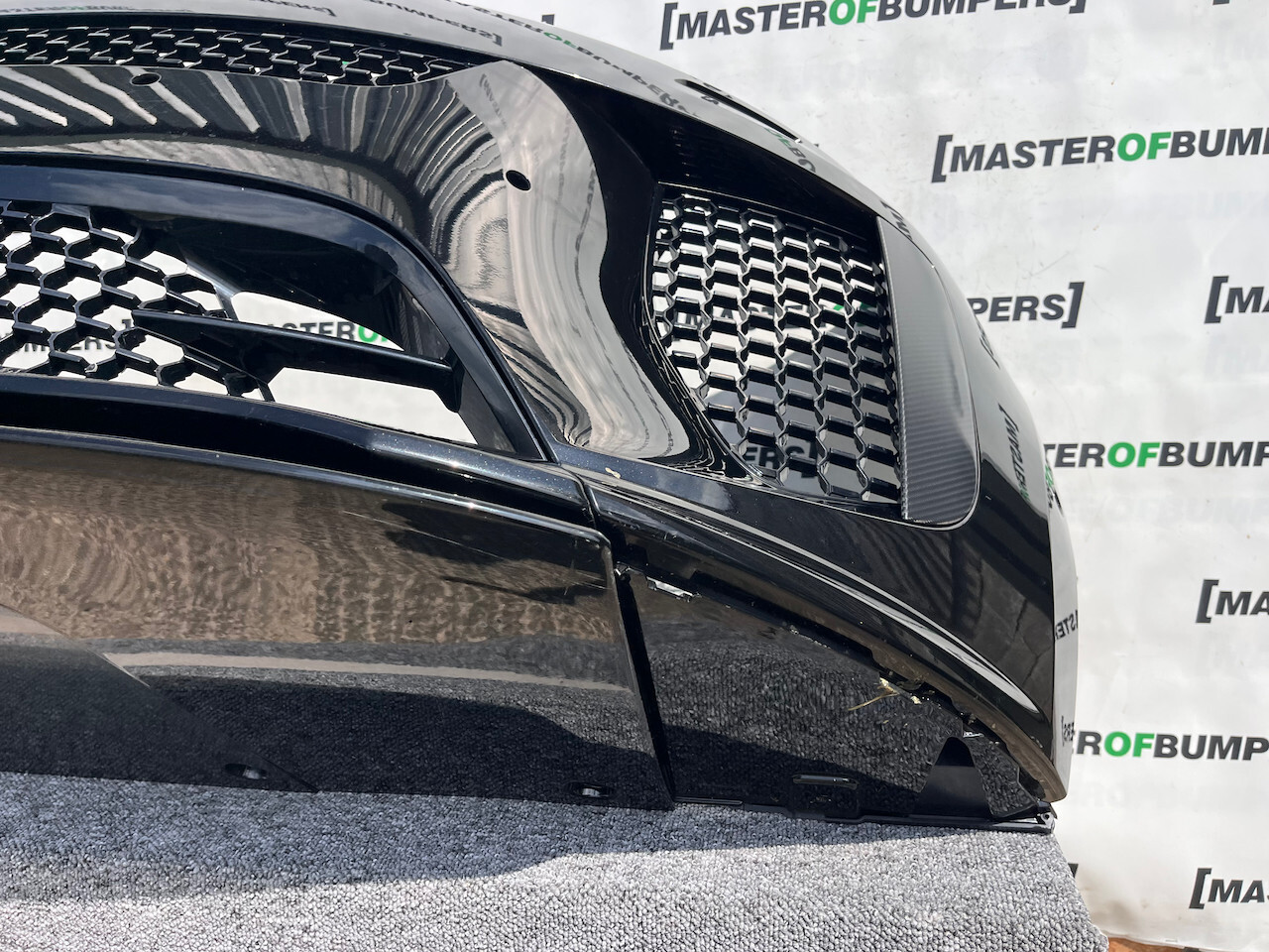 Range Rover Sport Sv Svr Limited 2024-on Front Bumper 6 Pdc Genuine [p403]