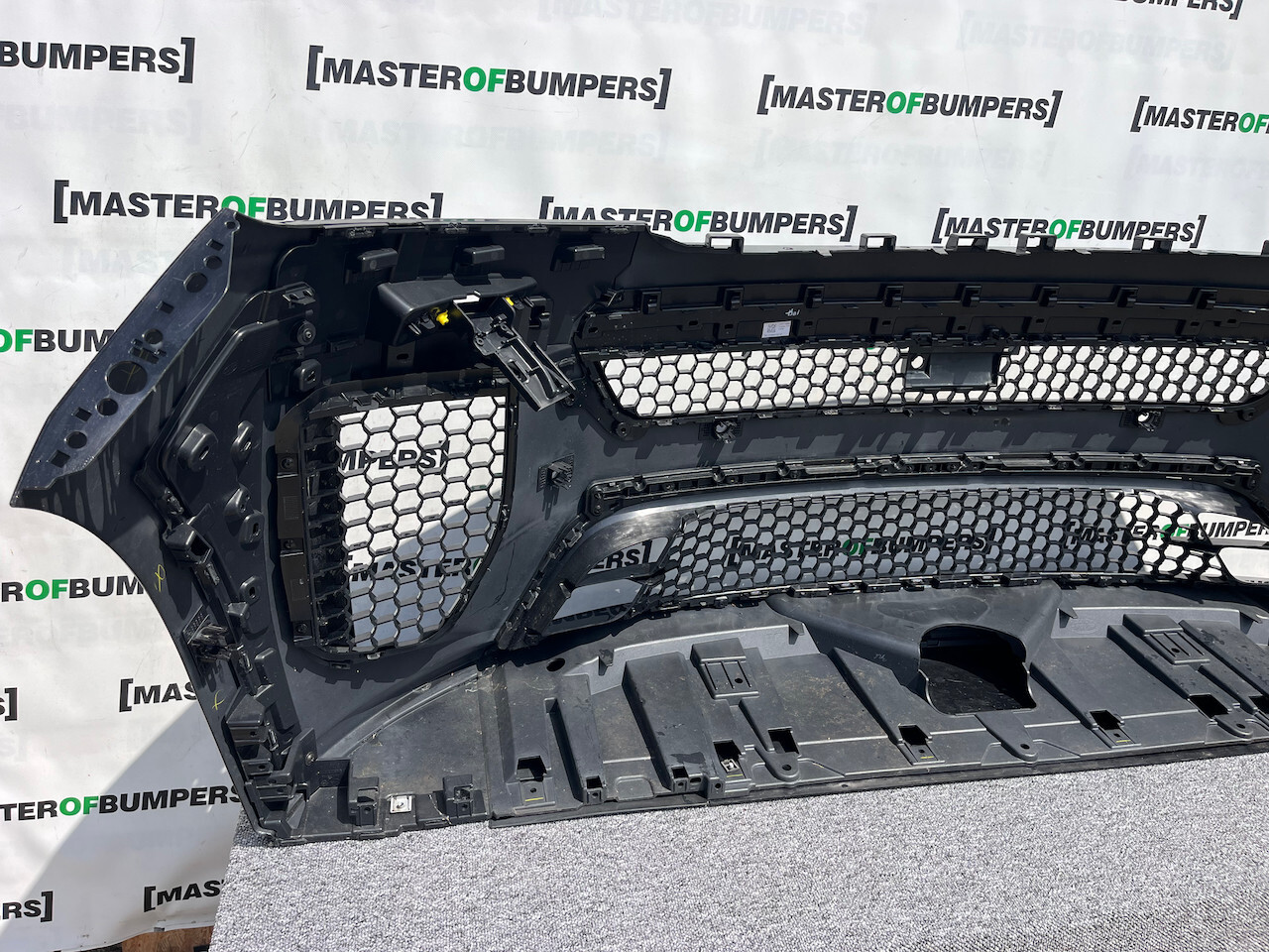 Range Rover Sport Sv Svr Limited 2024-on Front Bumper 6 Pdc Genuine [p403]