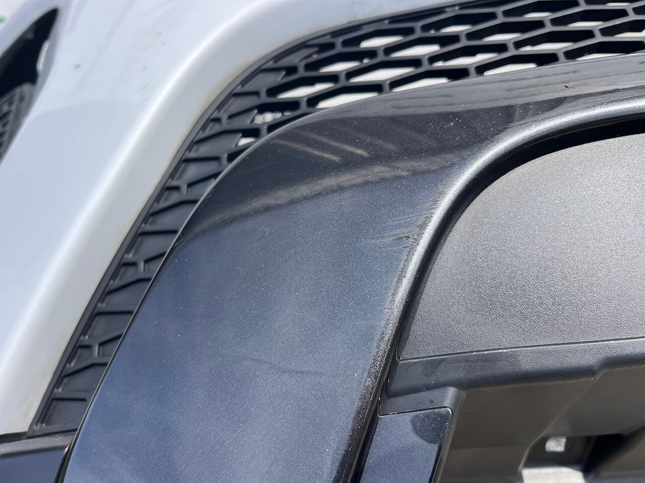 Range Rover Evoque Dynamic Hse Lift 2015-2018 Front Bumper 4 Pdc Genuine [p452]