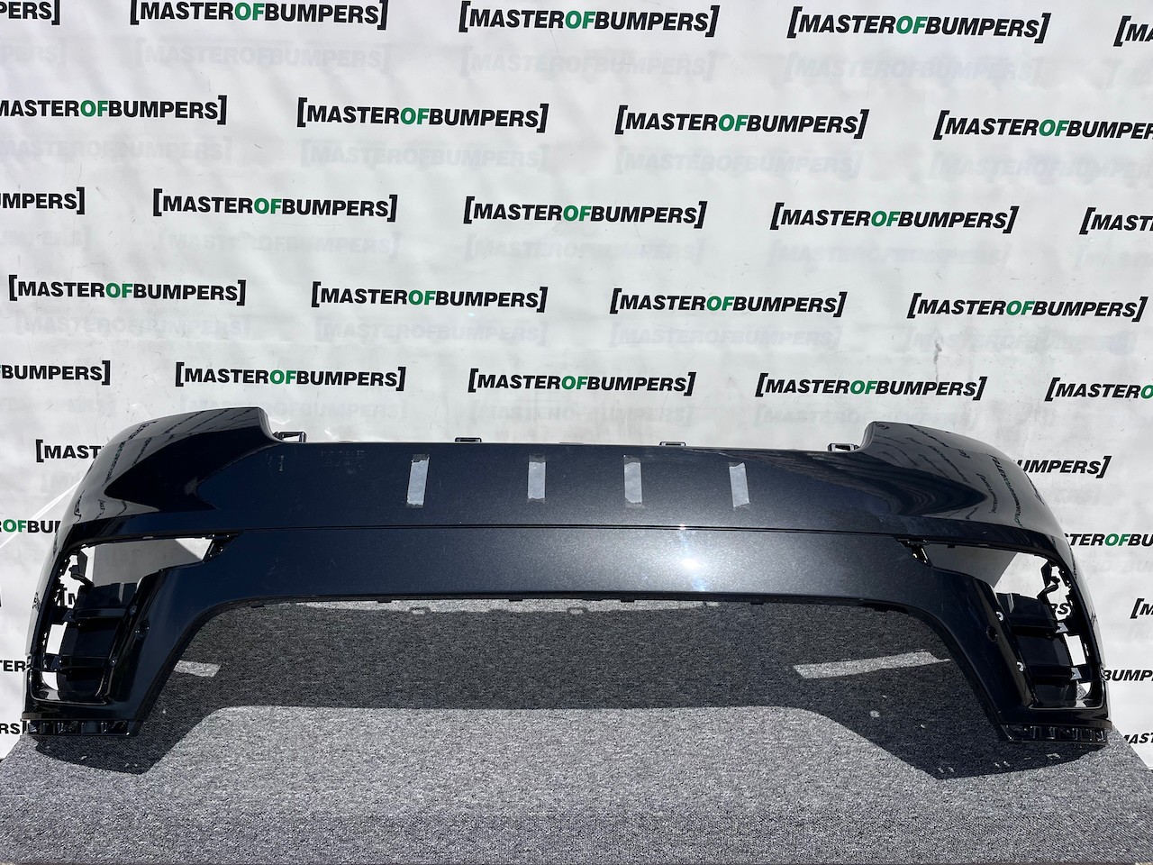 Range Rover Velar Dynamic Hse Suv 2019-2023 Front Bumper 4 Pdc Genuine [p476]