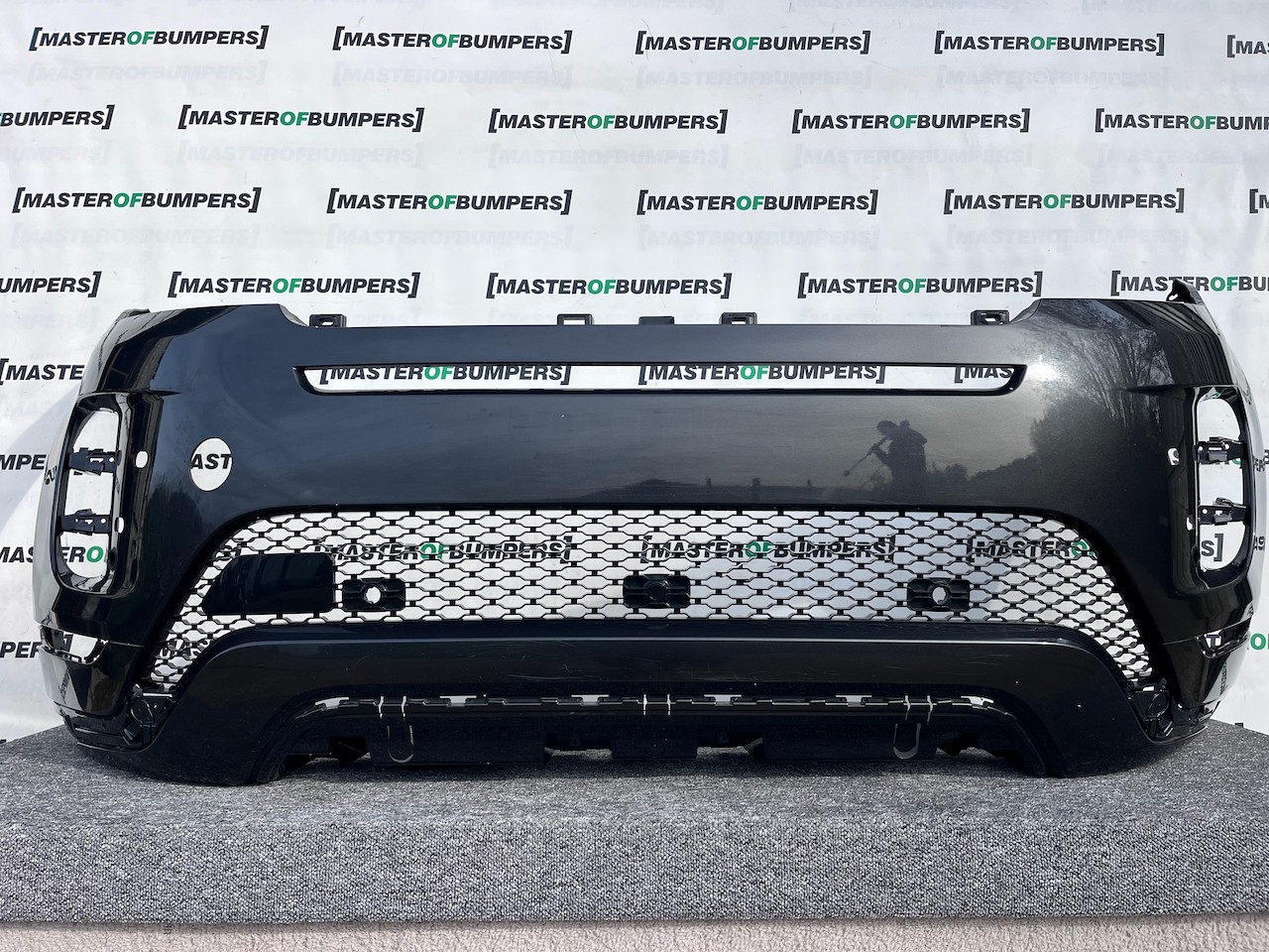 Range Rover Evoque R-dynamic Hse 2019-2023 Front Bumper 4 Pdc Genuine [p545]