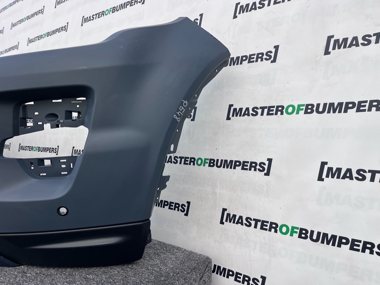 Range Rover Evoque Dynamic Mk1 2011-2015 Front Bumper 4 Pdc+jets Genuine [p548]