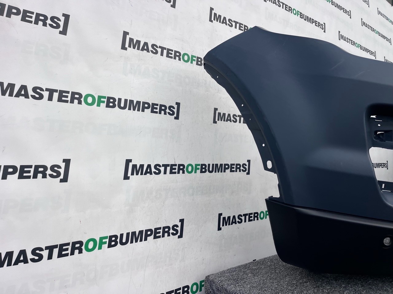 Range Rover Evoque Se Mk1 2011-2015 Front Bumper 4 Pdc+jets Genuine [p550]