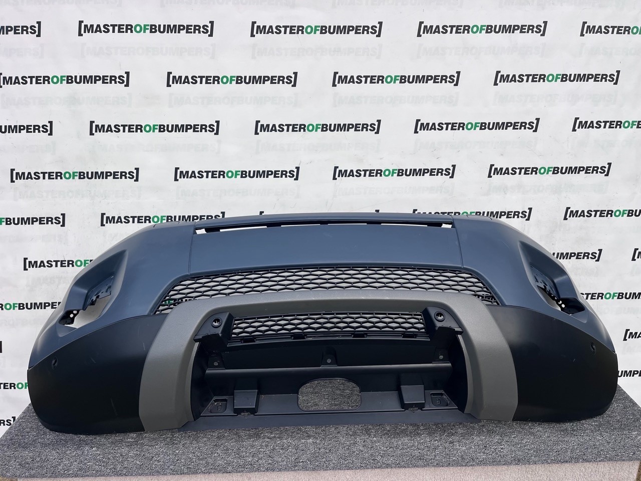Range Rover Evoque Se Mk1 2011-2015 Front Bumper 4 Pdc+jets Genuine [p550]