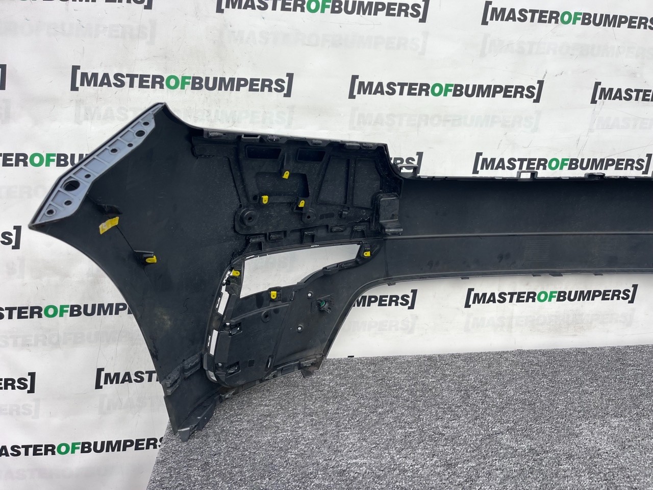 Range Rover Velar Dynamic Hse 2019-23 Front Bumper 4 Pdc No Jets Genuine [p554]