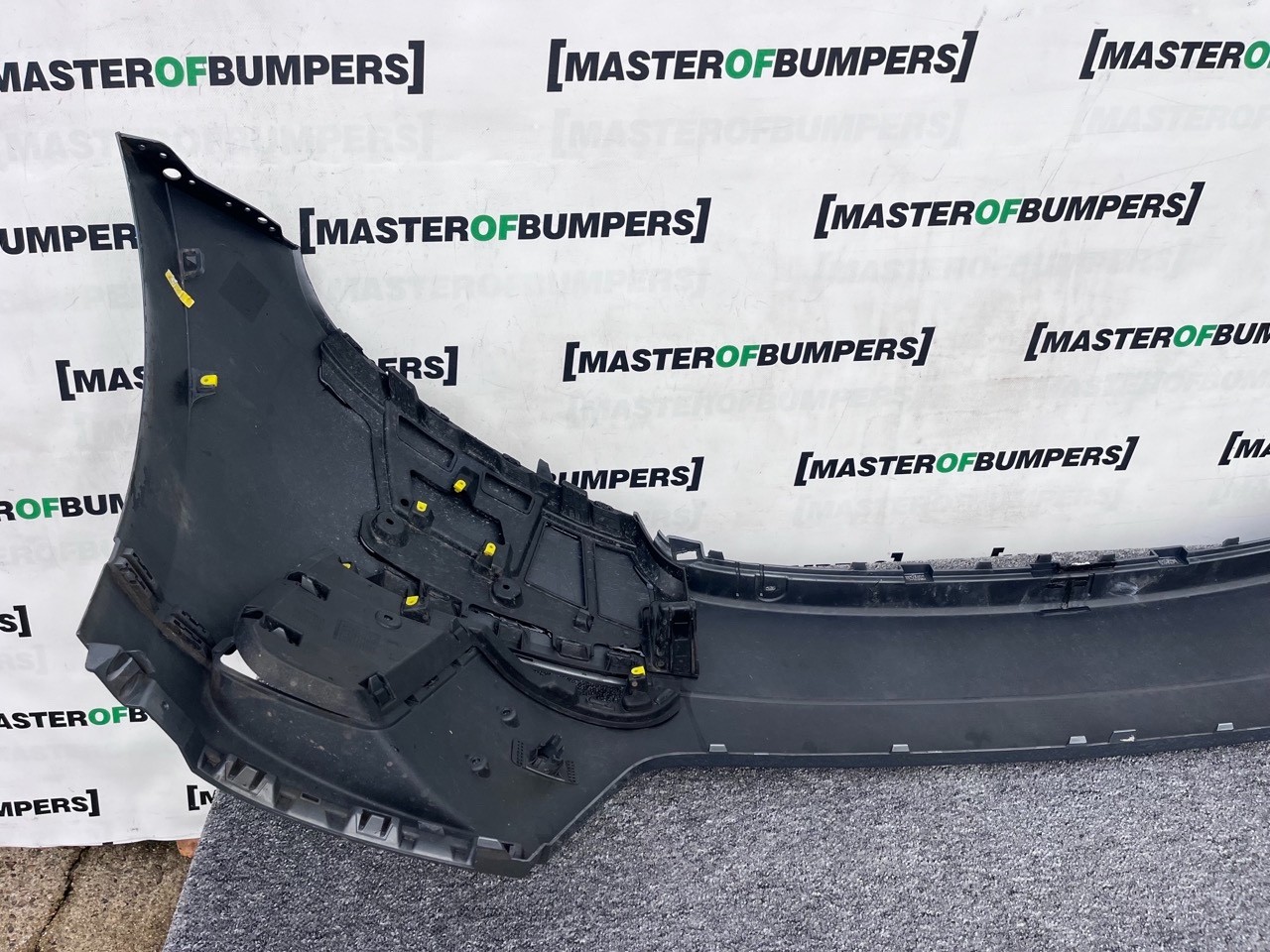 Range Rover Velar Dynamic Hse 2019-23 Front Bumper 4 Pdc No Jets Genuine [p554]
