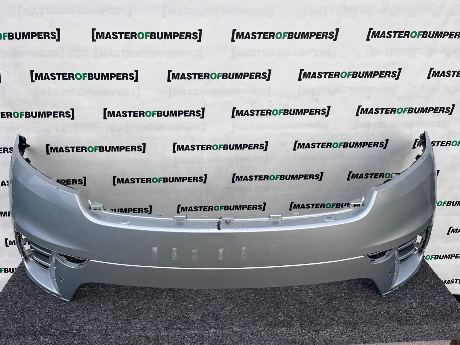 Range Rover Velar Dynamic Hse 2019-23 Front Bumper 4 Pdc No Jets Genuine [p551]