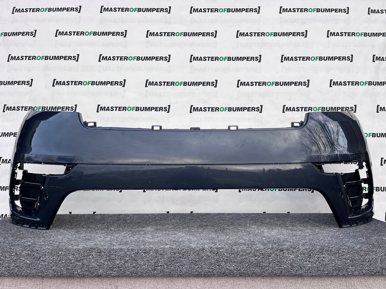 Range Rover Velar R Dynamic Hse 2019-2023 Front Bumper 4 Pdc Genuine [p569]