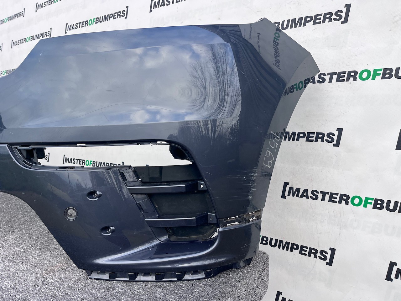 Range Rover Velar R Dynamic Hse 2019-2023 Front Bumper 4 Pdc Genuine [p569]