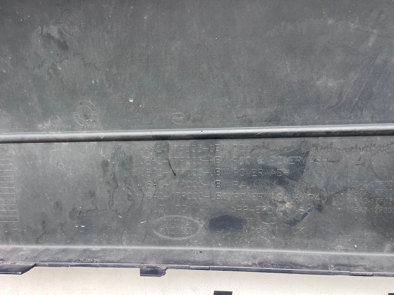 Range Rover Velar R Dynamic Hse 2019-2023 Front Bumper 4 Pdc Genuine [p569]