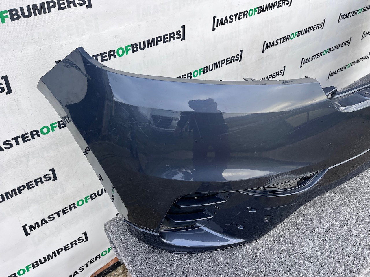 Range Rover Velar R Dynamic Hse 2019-2023 Front Bumper 4 Pdc Genuine [p569]
