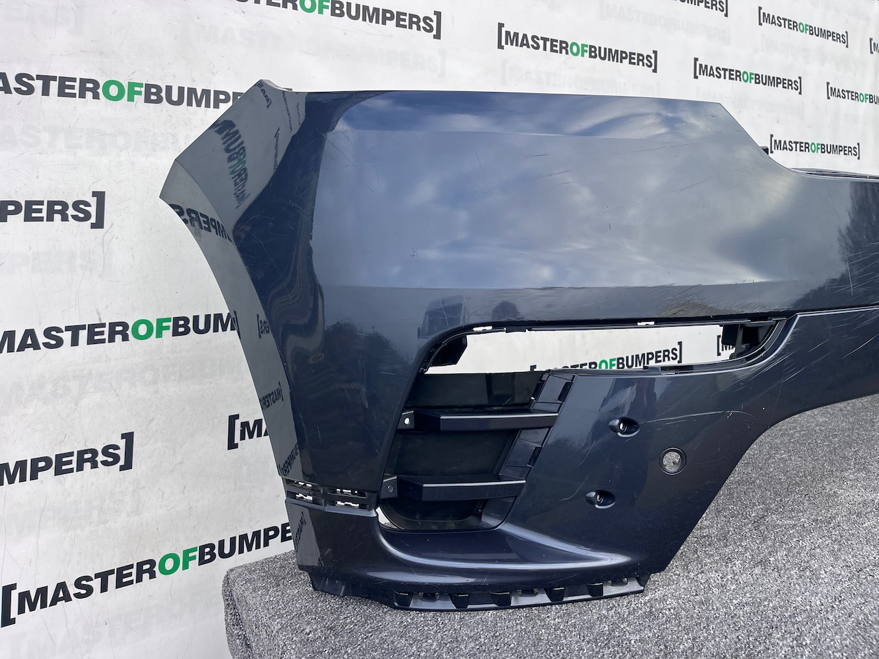 Range Rover Velar R Dynamic Hse 2019-2023 Front Bumper 4 Pdc Genuine [p569]
