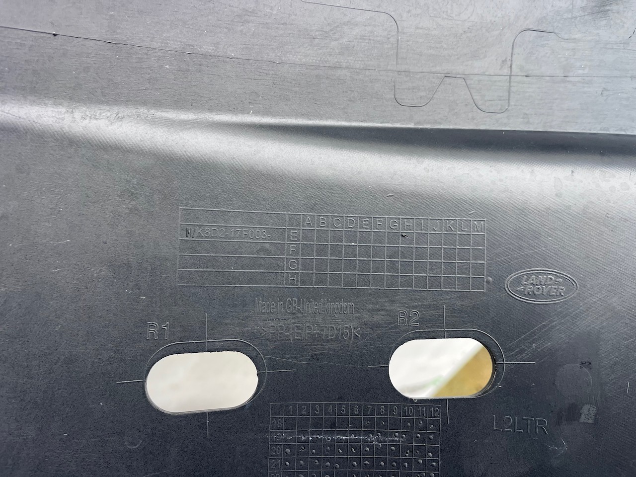 Range Rover Evoque R-dynamic Hse 2019-2023 Front Bumper 6 Pdc Genuine [p577]