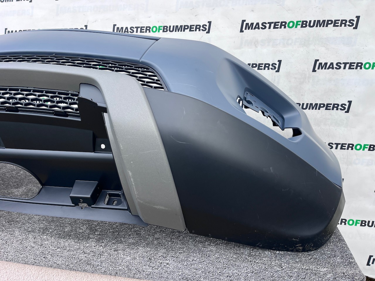 Range Rover Evoque Se Mk1 2011-2015 Front Bumper No Pdc No Jets Genuine [p593]