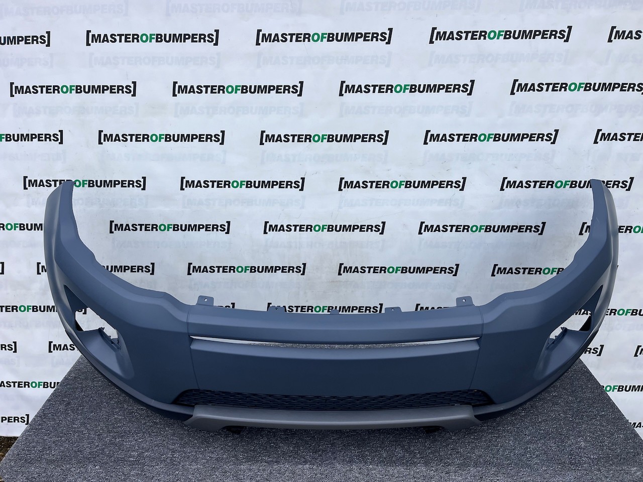 Range Rover Evoque Se Mk1 2011-2015 Front Bumper No Pdc No Jets Genuine [p593]