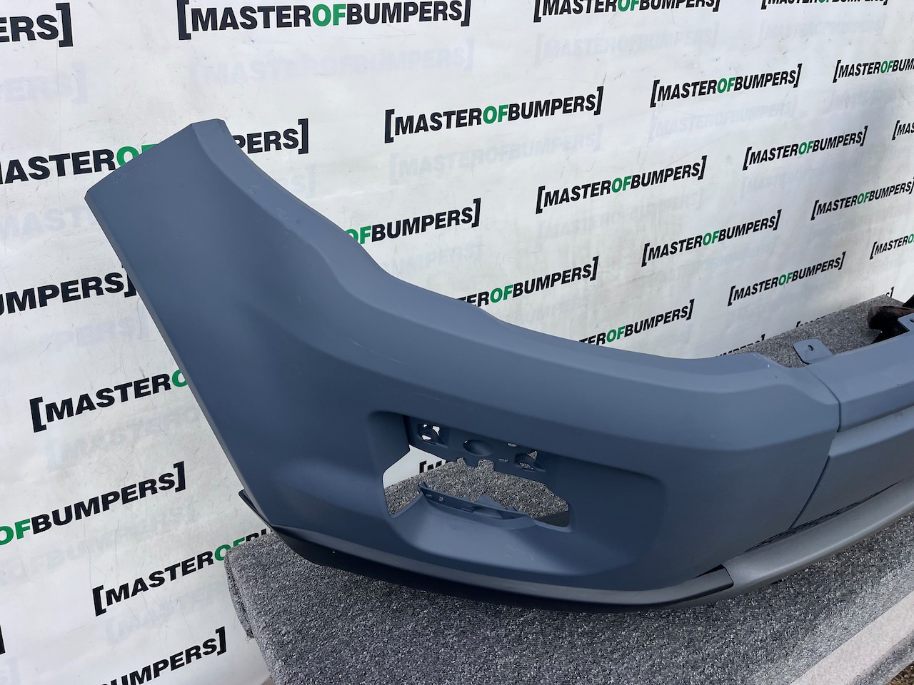 Range Rover Evoque Se Mk1 2011-2015 Front Bumper No Pdc No Jets Genuine [p594]