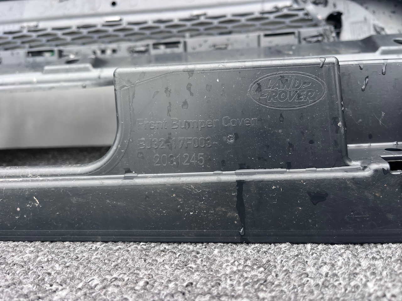 Range Rover Evoque Se Mk1 2011-2015 Front Bumper 4 Pdc +jets Genuine [p620]