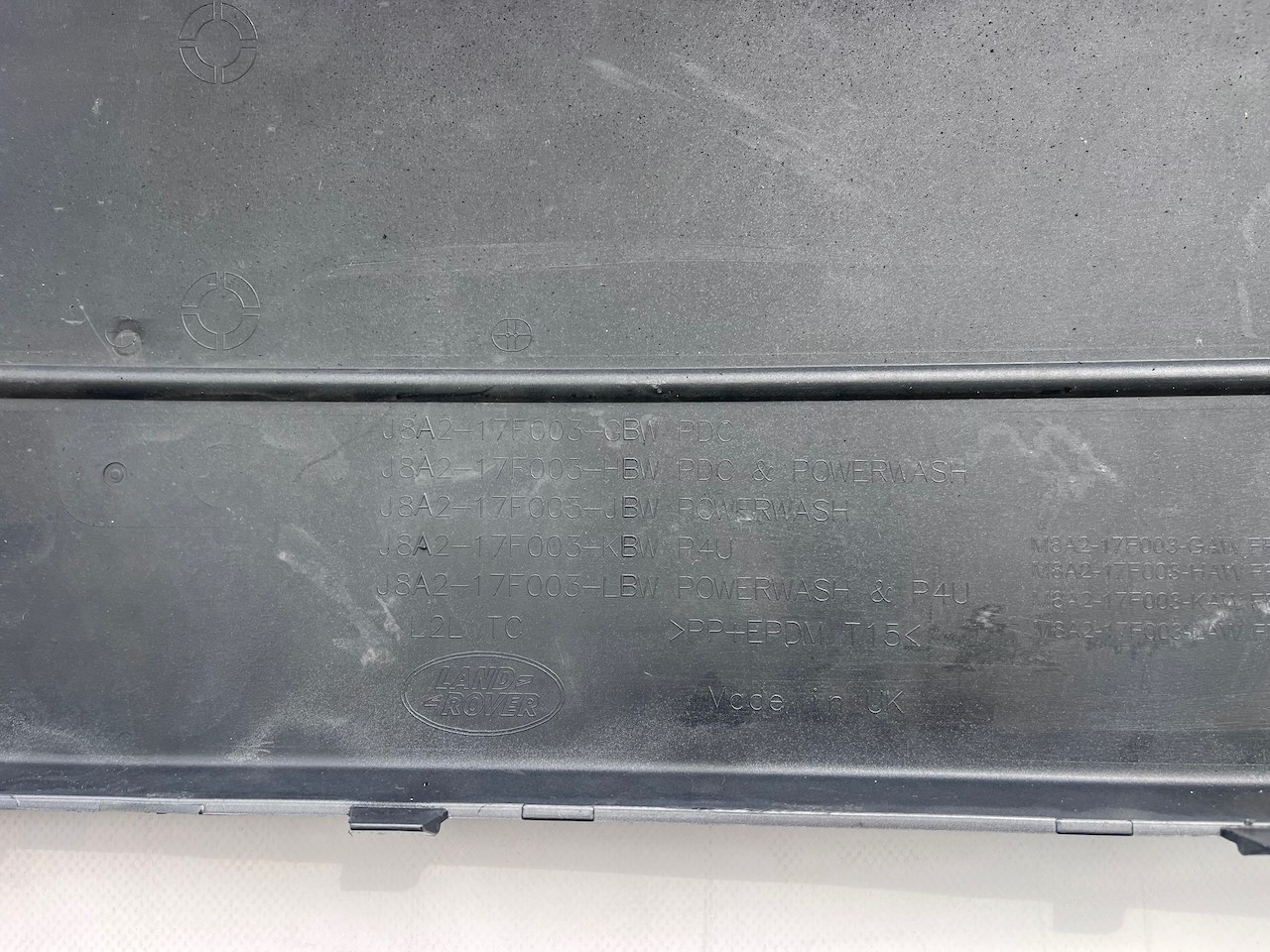 Range Rover Velar R-dynamic Hse Suv 2019-2023 Front Bumper 6 Pdc Genuine [p659]