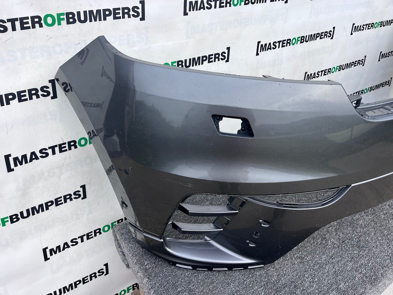Range Rover Velar R-dynamic Hse Suv 2019-2023 Front Bumper 6 Pdc Genuine [p660]