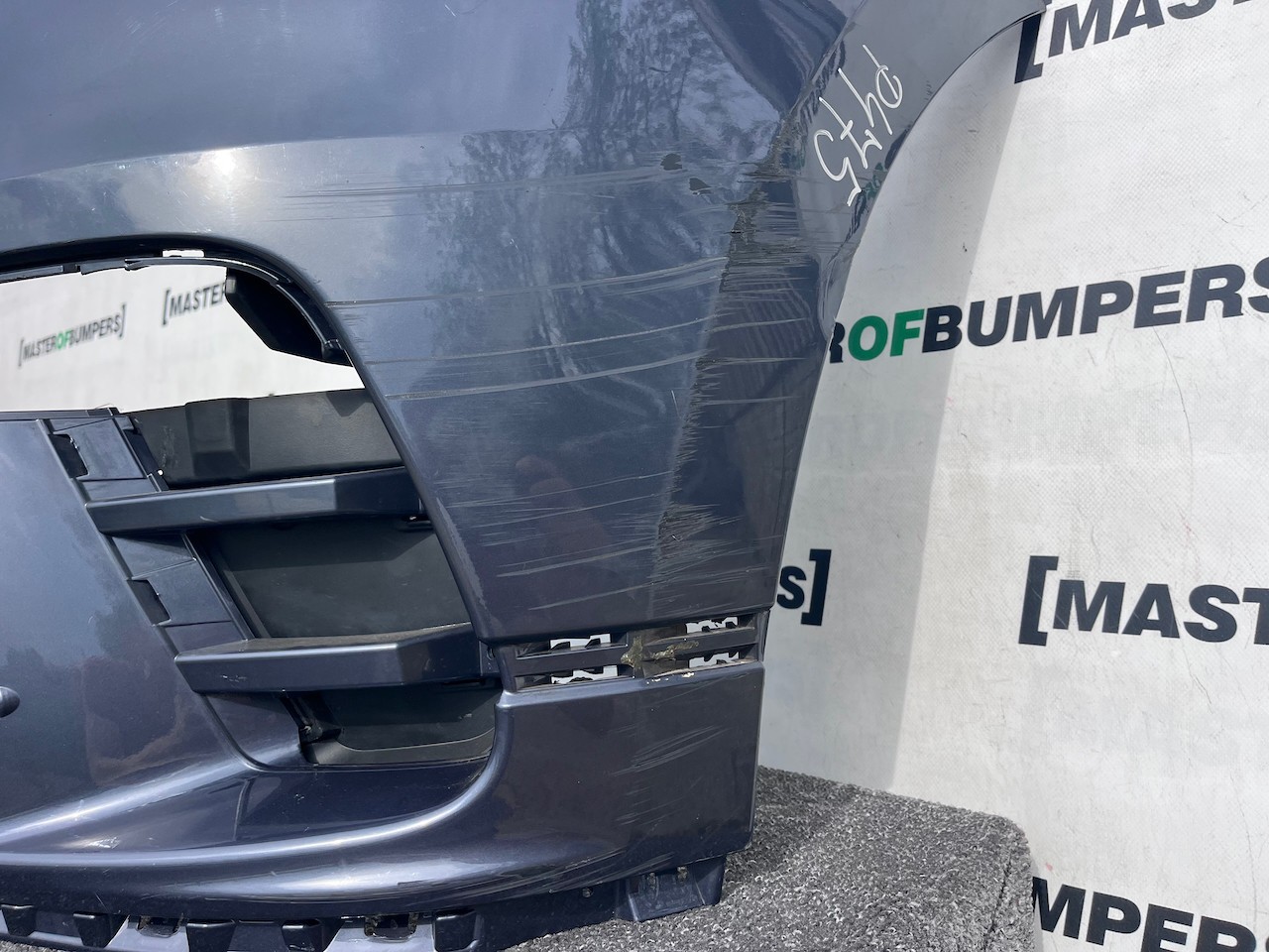 Range Rover Velar R-dynamic Hse Suv 2019-2023 Front Bumper 4 Pdc Genuine [p475]