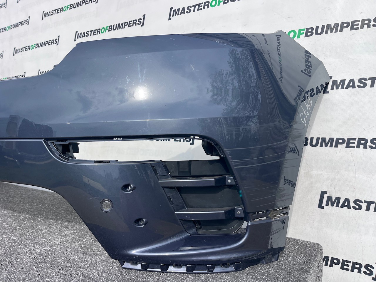 Range Rover Velar R-dynamic Hse Suv 2019-2023 Front Bumper 4 Pdc Genuine [p475]
