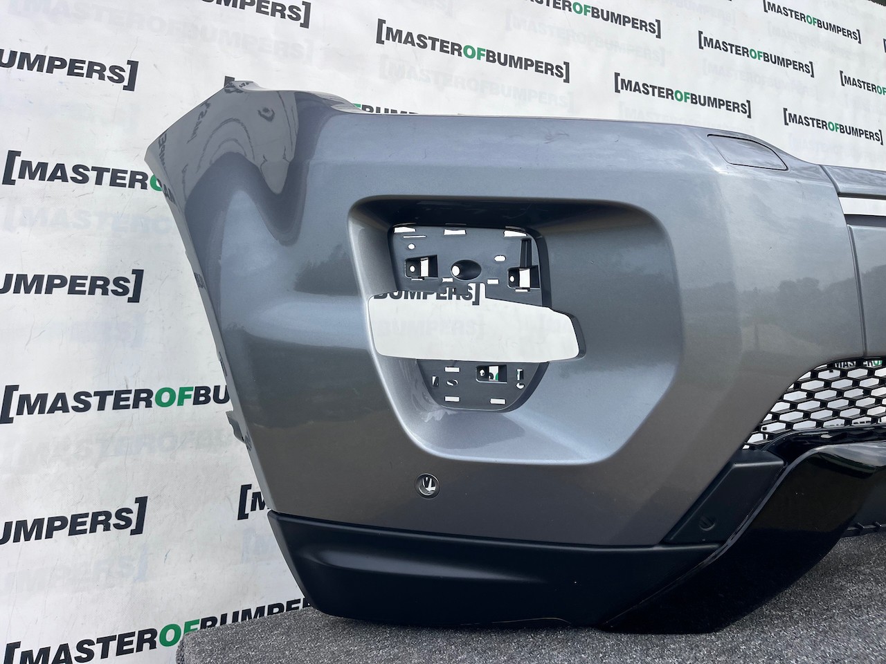 Range Rover Evoque Dynamic Mk1 2011-2015 Front Bumper 4 Pdc +jets Genuine [p651]