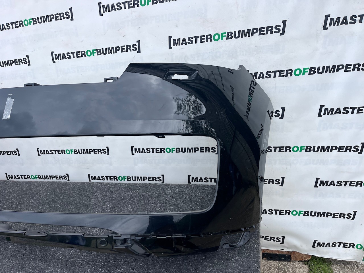 Range Rover Vouge Hs L461 Suv 2023-2026 Front Bumper 6 Pdc + Jets Genuine [p691]