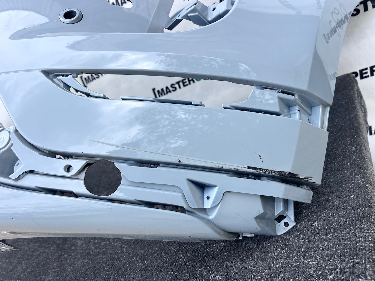 Range Rover Evoque R-dynamic Hse 2019-2023 Front Bumper 4 Pdc Genuine [p693]
