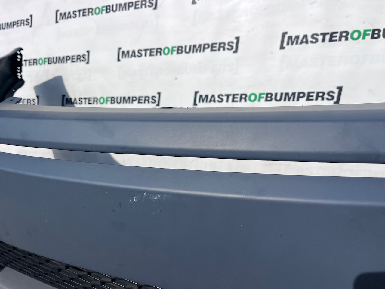 Range Rover Evoque Se Mk1 2011-2015 Front Bumper No Pdc No Jets Genuine [p722]
