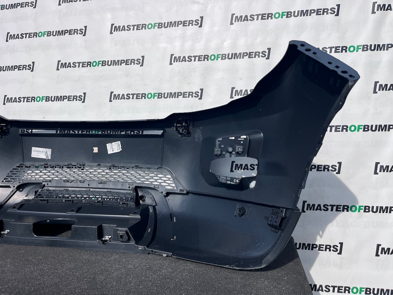 Range Rover Evoque Se Mk1 2011-2015 Front Bumper 4 Pdc + Jets Genuine [p718]