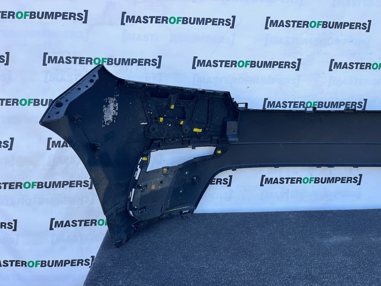 Range Rover Velar R Dynamic Hse 2019-2023 Front Bumper 4 Pdc Genuine [p728]