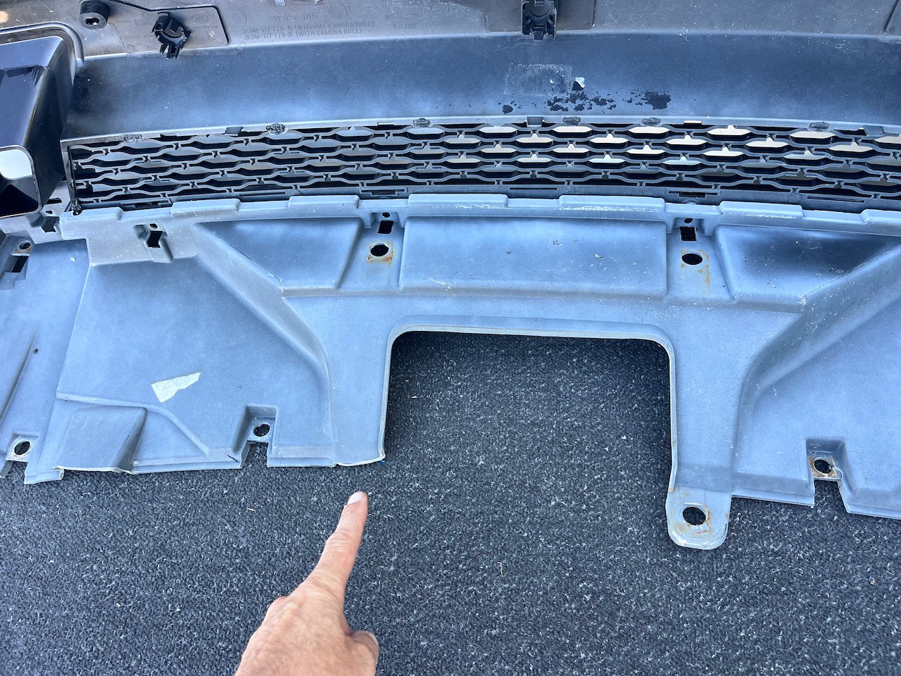 Range Rover Sport Svr Mk2 Lift Suv 2018-2022 Front Bumper 6 Pdc Genuine [p759]