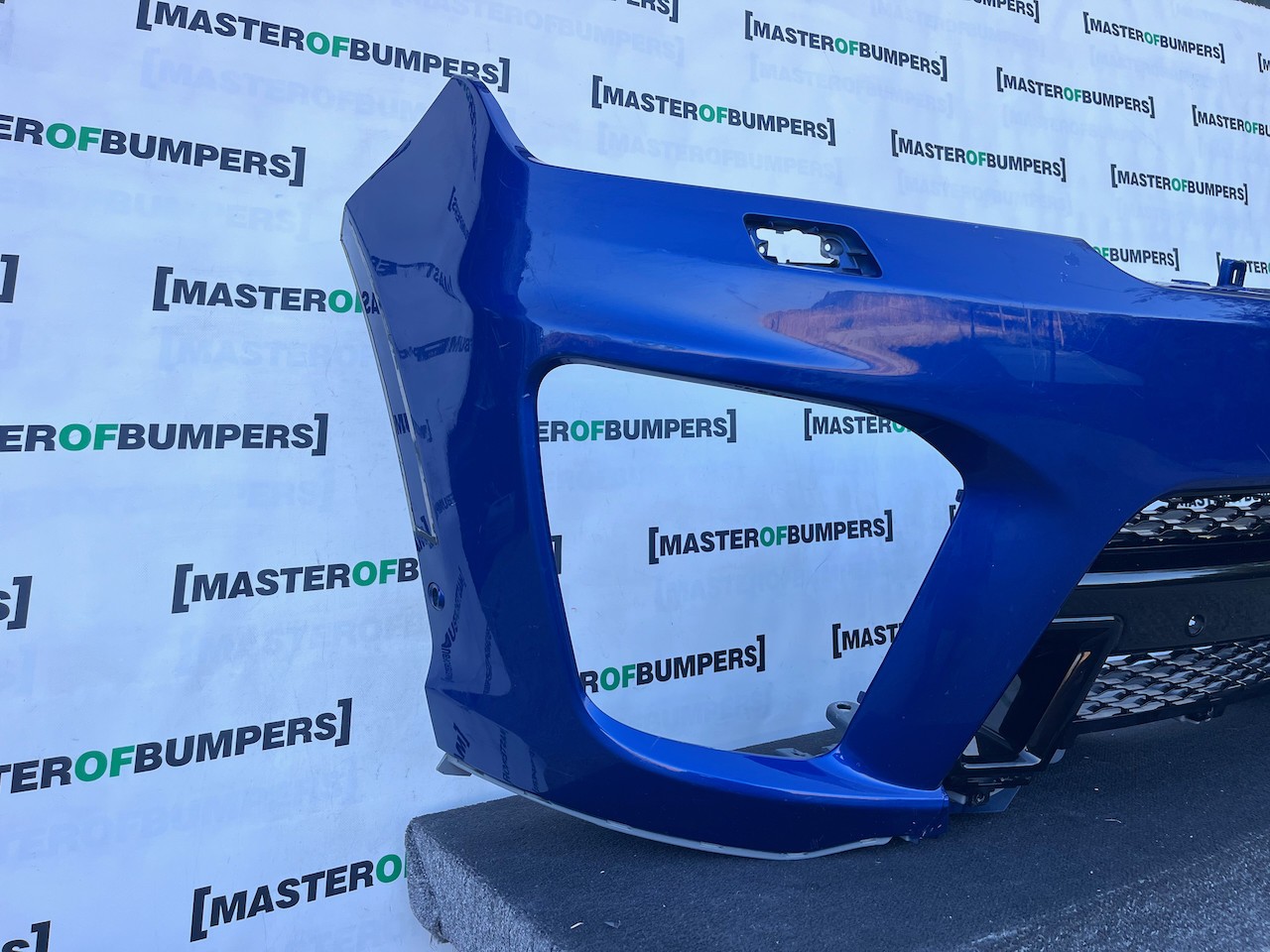 Range Rover Sport Svr Mk2 Lift Suv 2018-2022 Front Bumper 6 Pdc Genuine [p759]