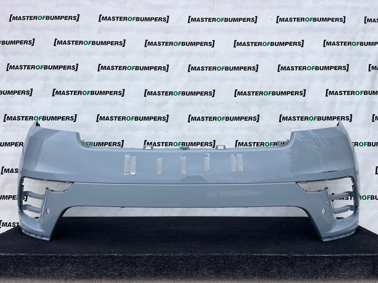 Range Rover Velar R-dynamic Hse Suv 2019-2023 Front Bumper 4 Pdc Genuine [p767]