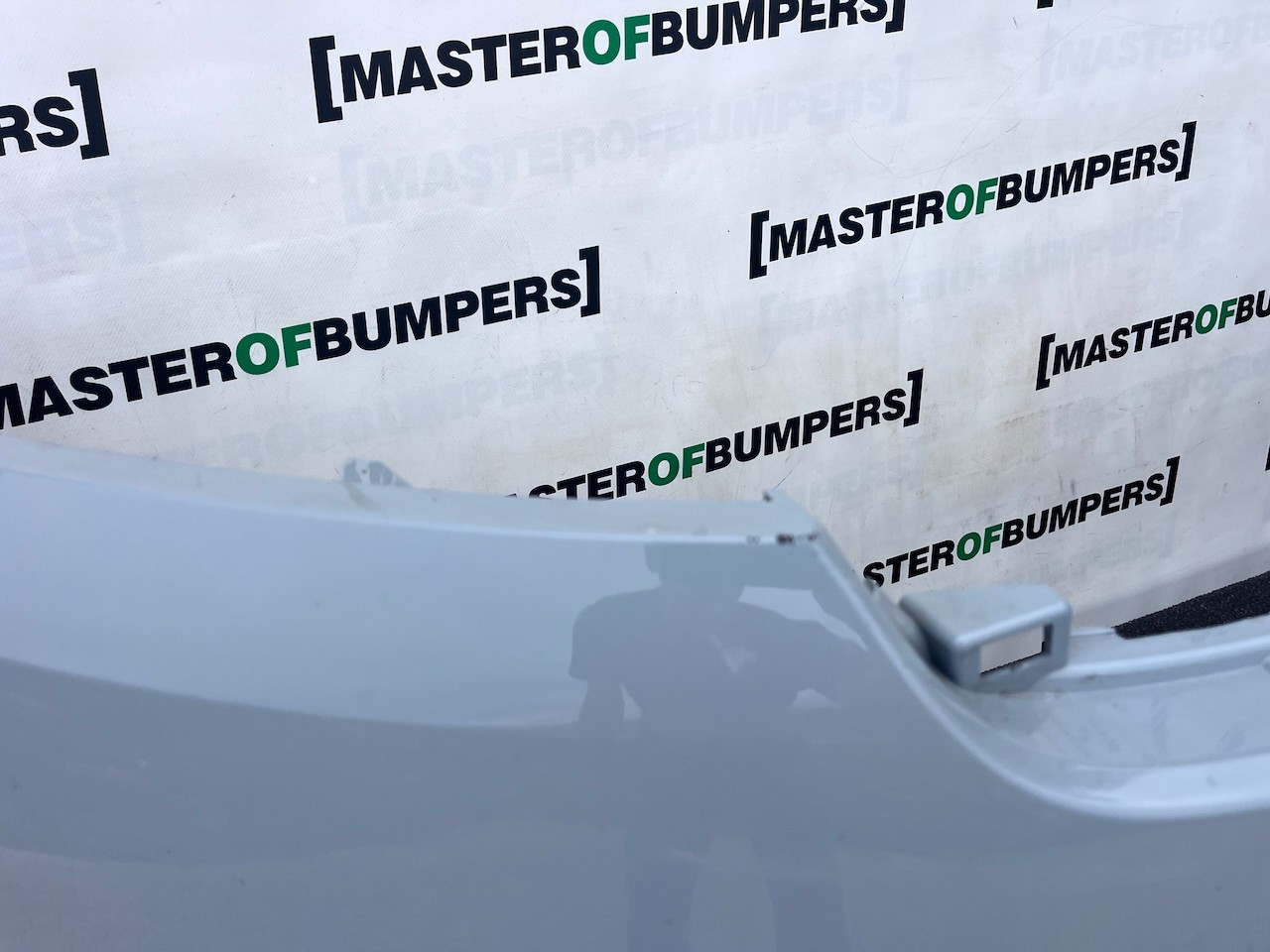 Range Rover Velar R-dynamic Hse Suv 2019-2023 Front Bumper 4 Pdc Genuine [p767]