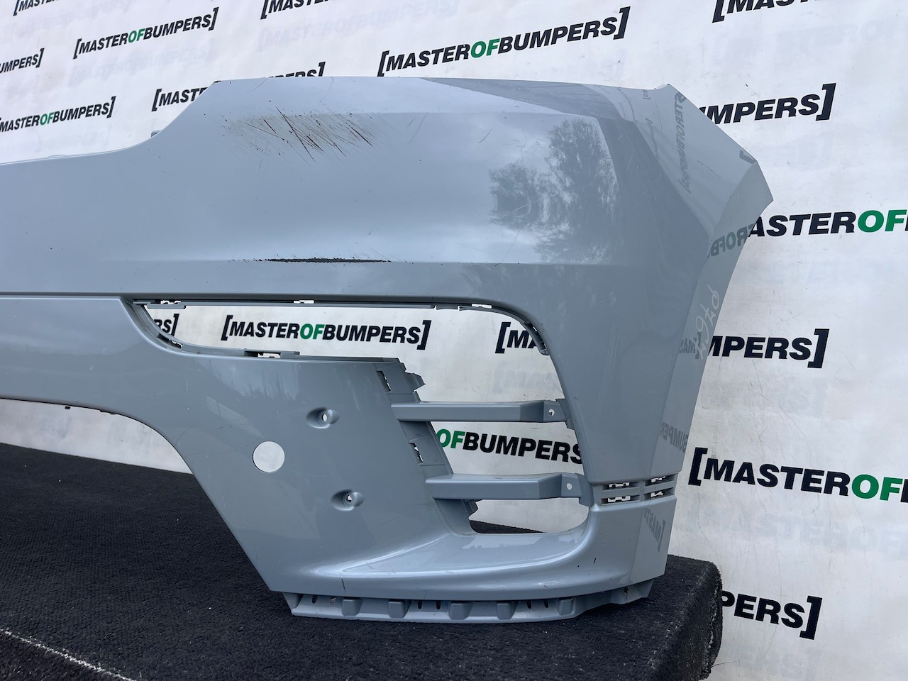 Range Rover Velar R-dynamic Hse Suv 2019-2023 Front Bumper 4 Pdc Genuine [p767]