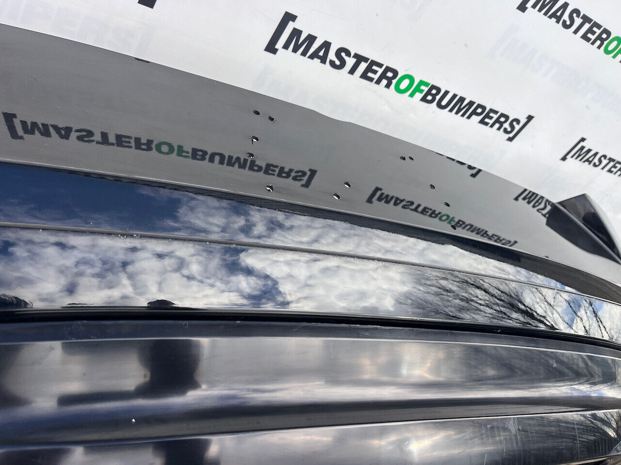 Range Rover Sport Svr 2024-on Rear Bumper 6 Pdc Genuine [p377]