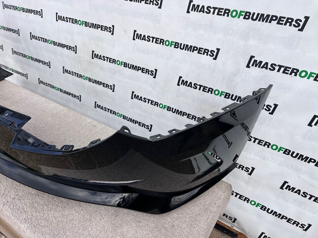 Range Rover Sport Svr 2024-on Rear Bumper 6 Pdc Genuine [p377]