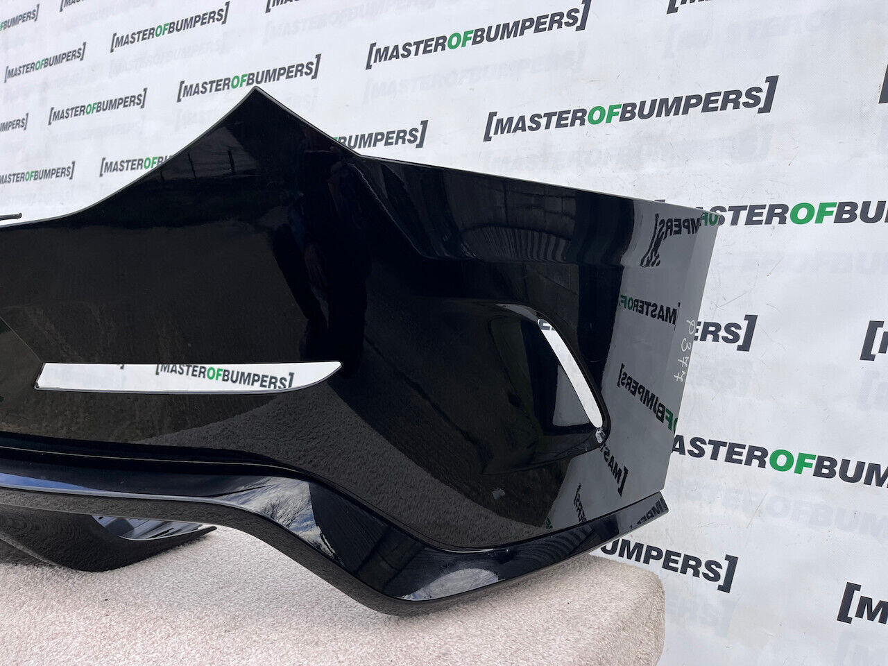 Range Rover Sport Svr 2024-on Rear Bumper 6 Pdc Genuine [p377]