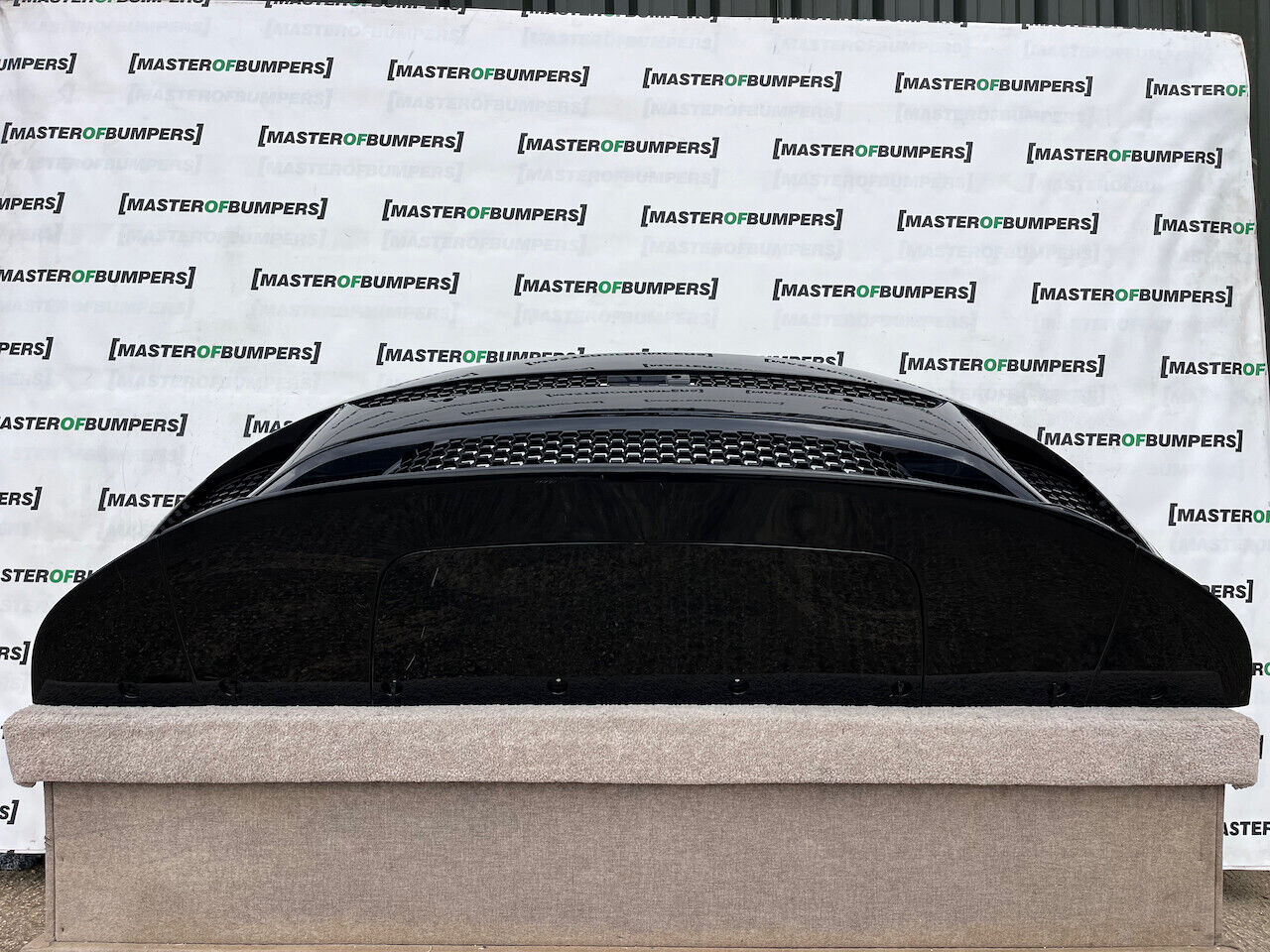 Land Rover Range Rover Sport Svr 2024-on Front Bumper 6 Pdc Genuine [p382]